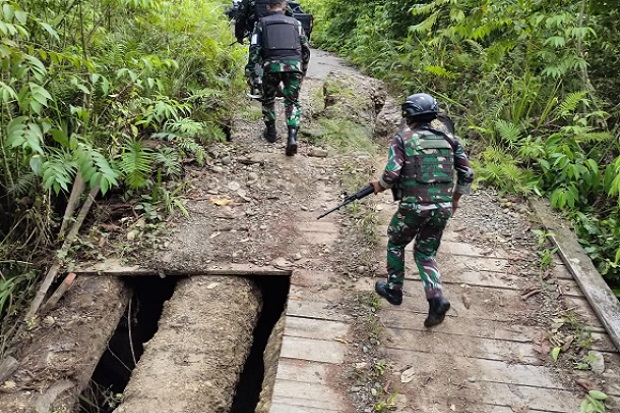 KKB Tembaki Rombongan...