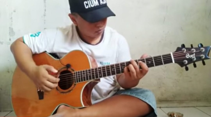 Luar Biasa, Penghasilan...
