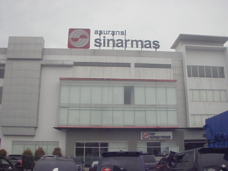 Asuransi Sinar Mas Berikan...