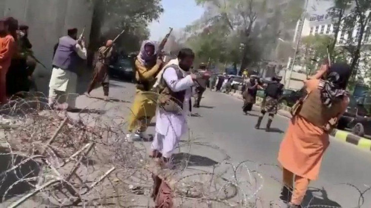 Taliban Umbar Tembakan...
