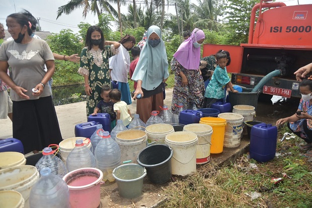 Ribuan Warga Bekasi...