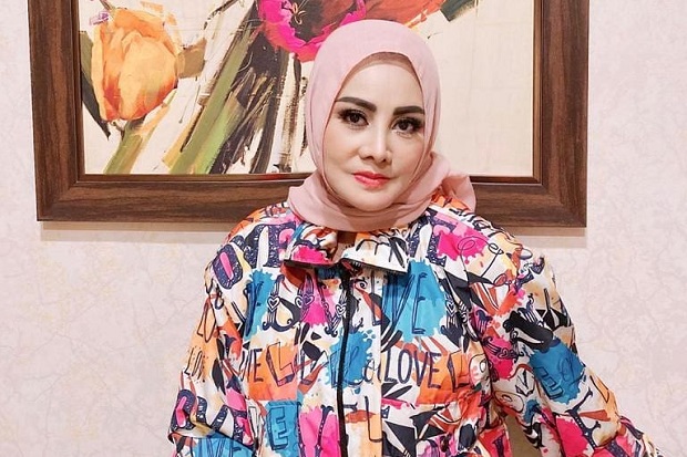 Cici Paramida Pelantun...