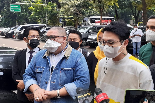 Dokter Richard Lee Jalani...