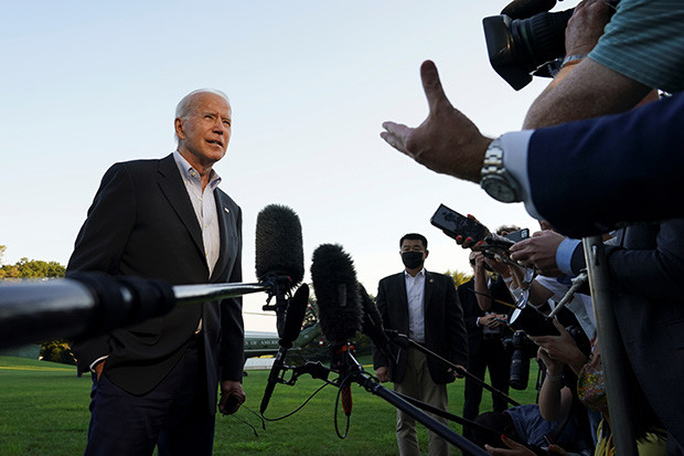Biden Sebut China akan...
