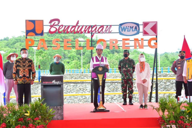 Presiden Jokowi Resmikan...