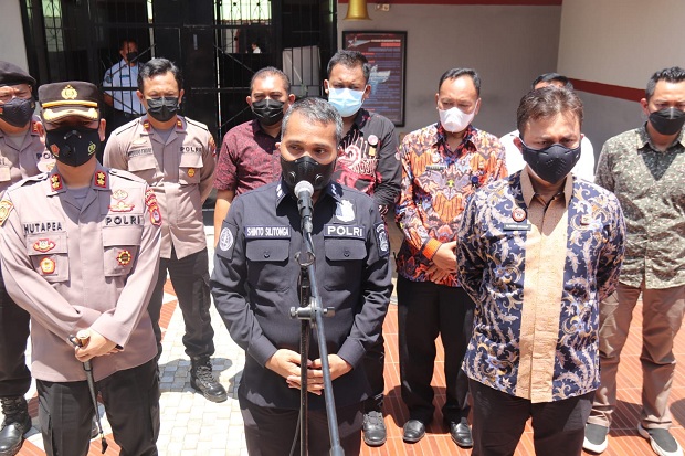 Kunjungi Lapas Serang,...