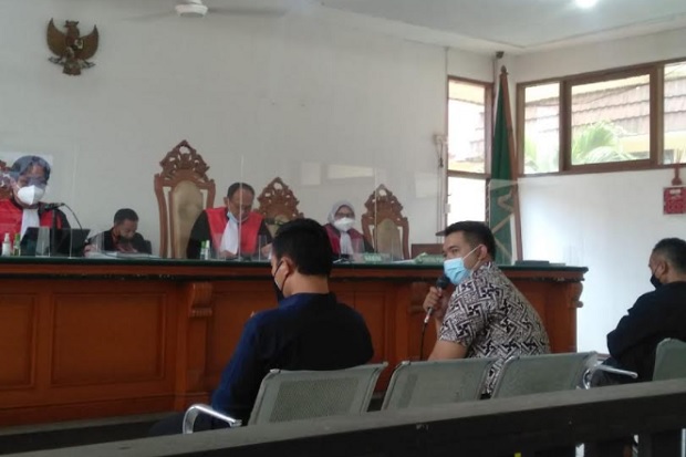 Sidang Dugaan Korupsi...