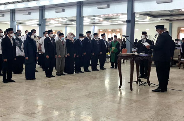 Empat Jabatan Kepala...