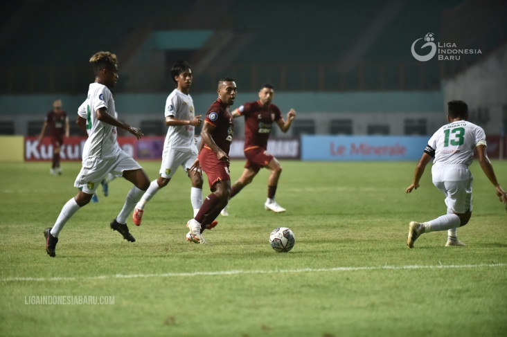 Liga 1 2021/2022; Persebaya...