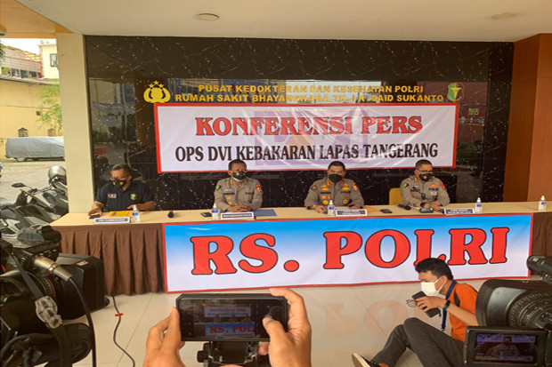 2 Jenazah Korban Kebakaran...