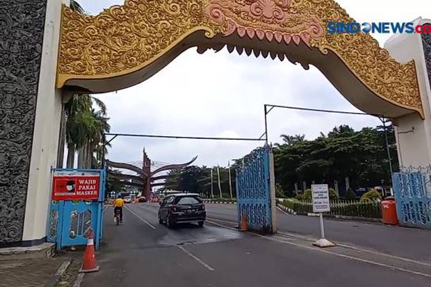 Dibuka Terbatas, Pengunjung...