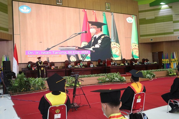 Lepas 88 Wisudawan,...