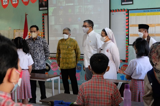 PTM Terbatas, Nadiem...