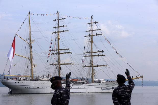 Dahsyatnya Armada Laut...