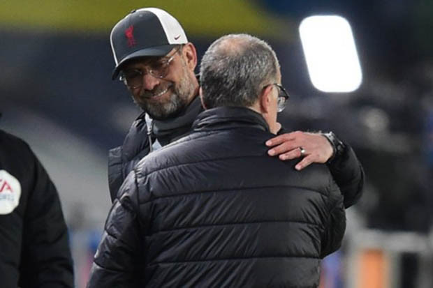 Leeds United Terpuruk,...