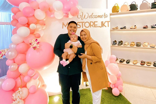 Awalnya Jadi Reseller,...