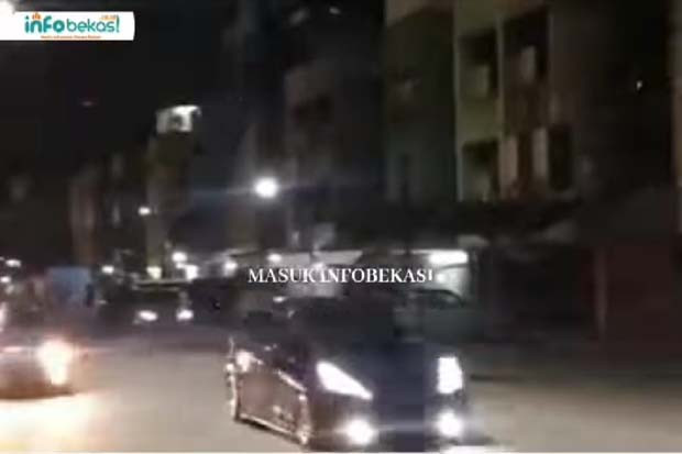Heboh, Balap Mobil Liar...