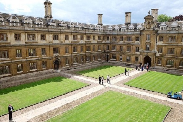 Tertarik Kuliah di Cambridge?...