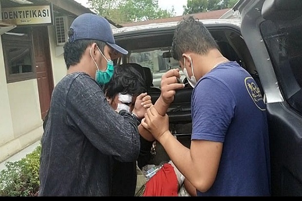 Melawan saat Ditangkap,...