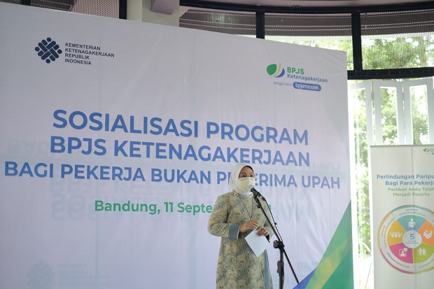 Menaker Ajak Seluruh...
