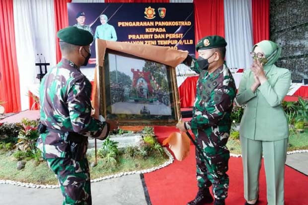 Pangkostrad Letjen Dudung...