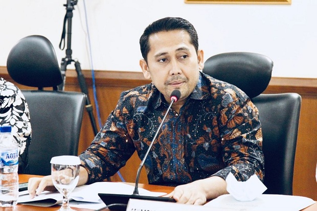 Tanggapi Wacana Amandemen...