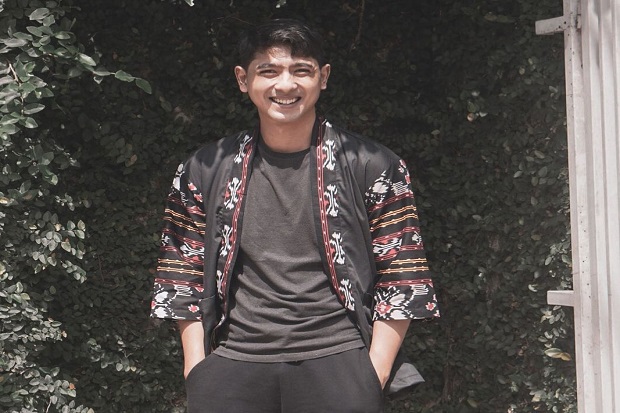 Arya Saloka Berduka,...