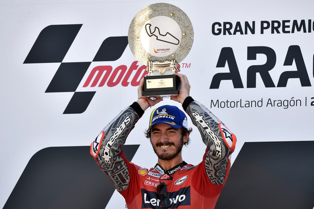 Menangi GP Aragon 2021,...