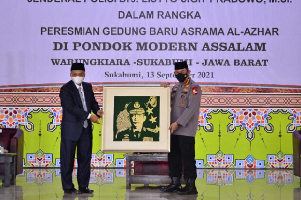 Kapolri Resmikan Gedung...