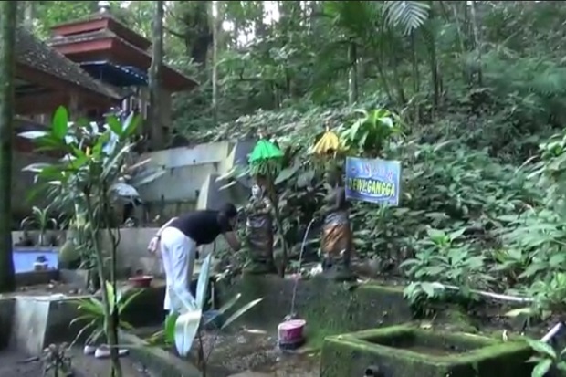 Rowo Bayu, Pertapaan...