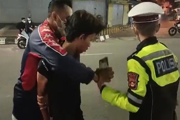 Resahkan Masyarakat,...