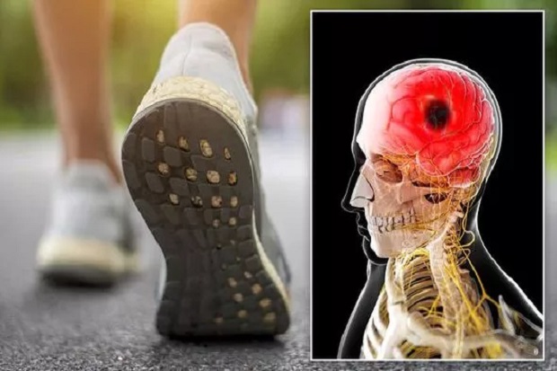 Gejala Stroke saat Berjalan...