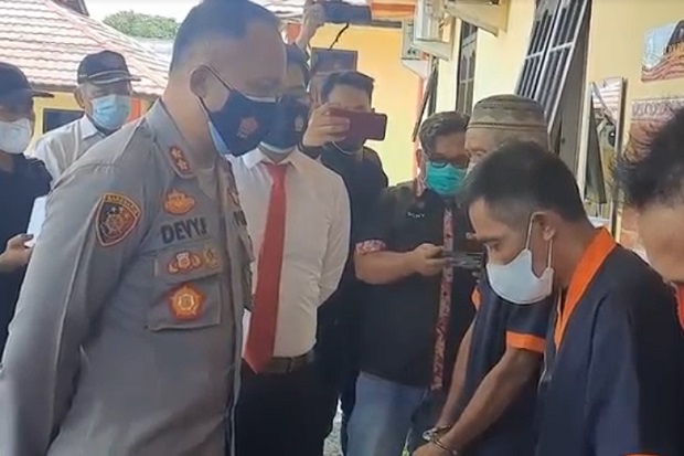 Setubuhi 2 Wanita Hamil...