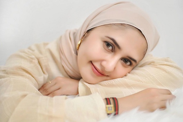 Potret Rara Nawangsih,...