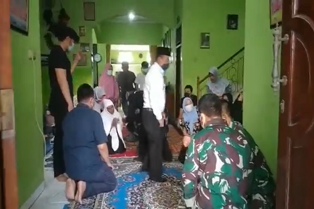 Pilot Pesawat Rimbun...