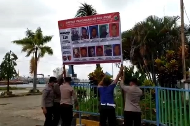 Lakukan Serangan Brutal...