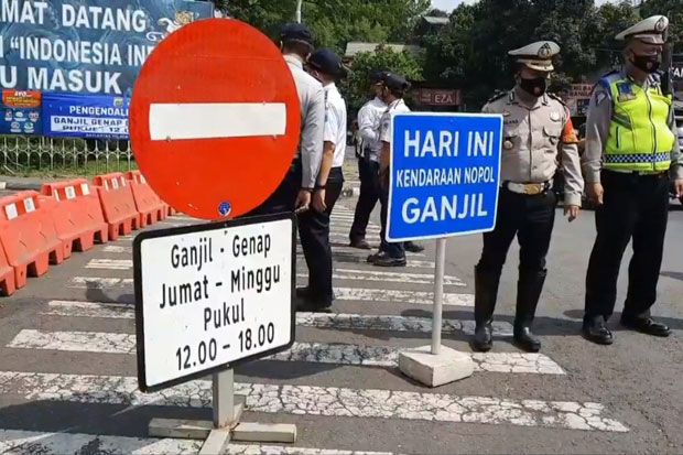Ganjil Genap di Tempat...