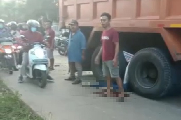 Gagal Menyalip, Pengendara...
