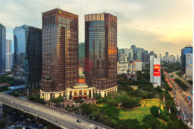8 Gedung Pernikahan...