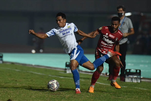 Persib vs Bali United:...