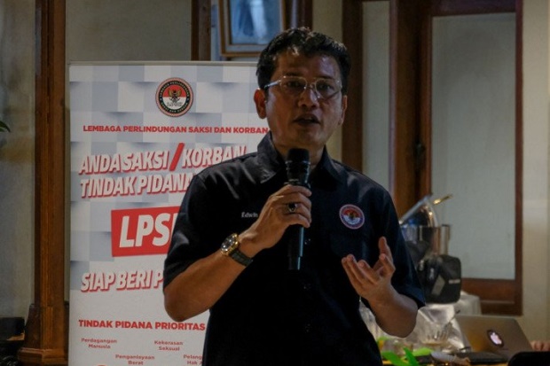 Sambangi Korban Pelecehan...
