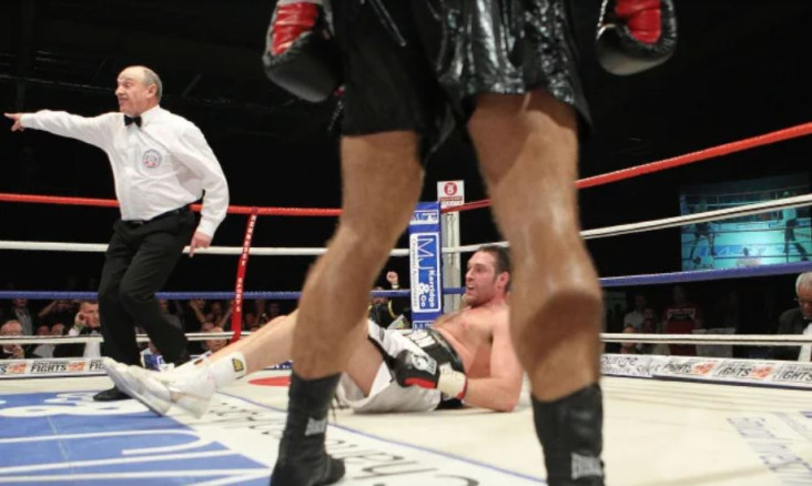 Geger, Tyson Fury Dirobohkan...