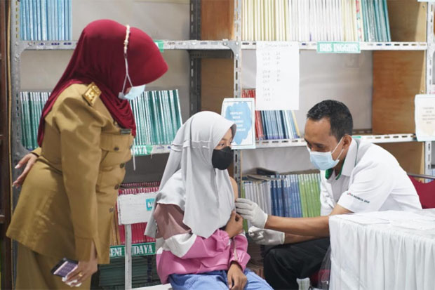 PT Semen Tonasa dan...