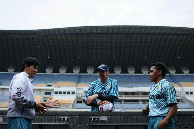 Persib Waspada, Tanpa...