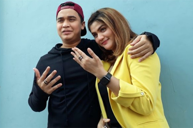 Billy Syahputra dan...