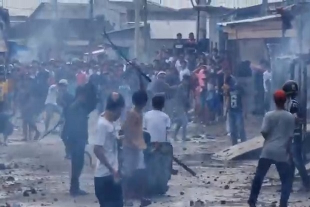 Medan Belawan Mencekam,...