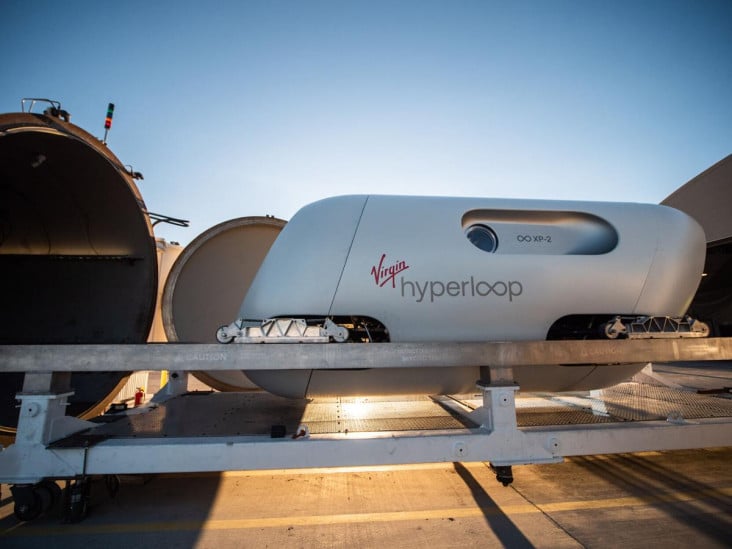 Hyperloop Kecepatan...