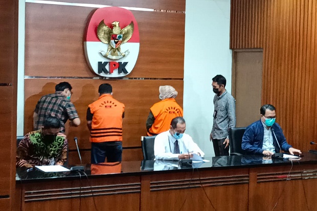 KPK Tetapkan Bupati...