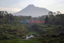 Pamit Naik Merapi, Warga...