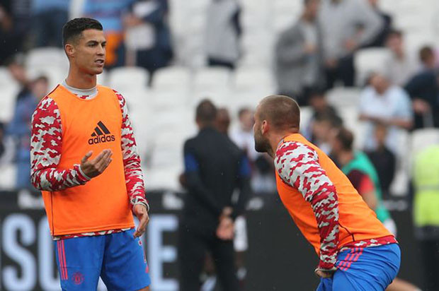 Ronaldo Diparkir Saat...